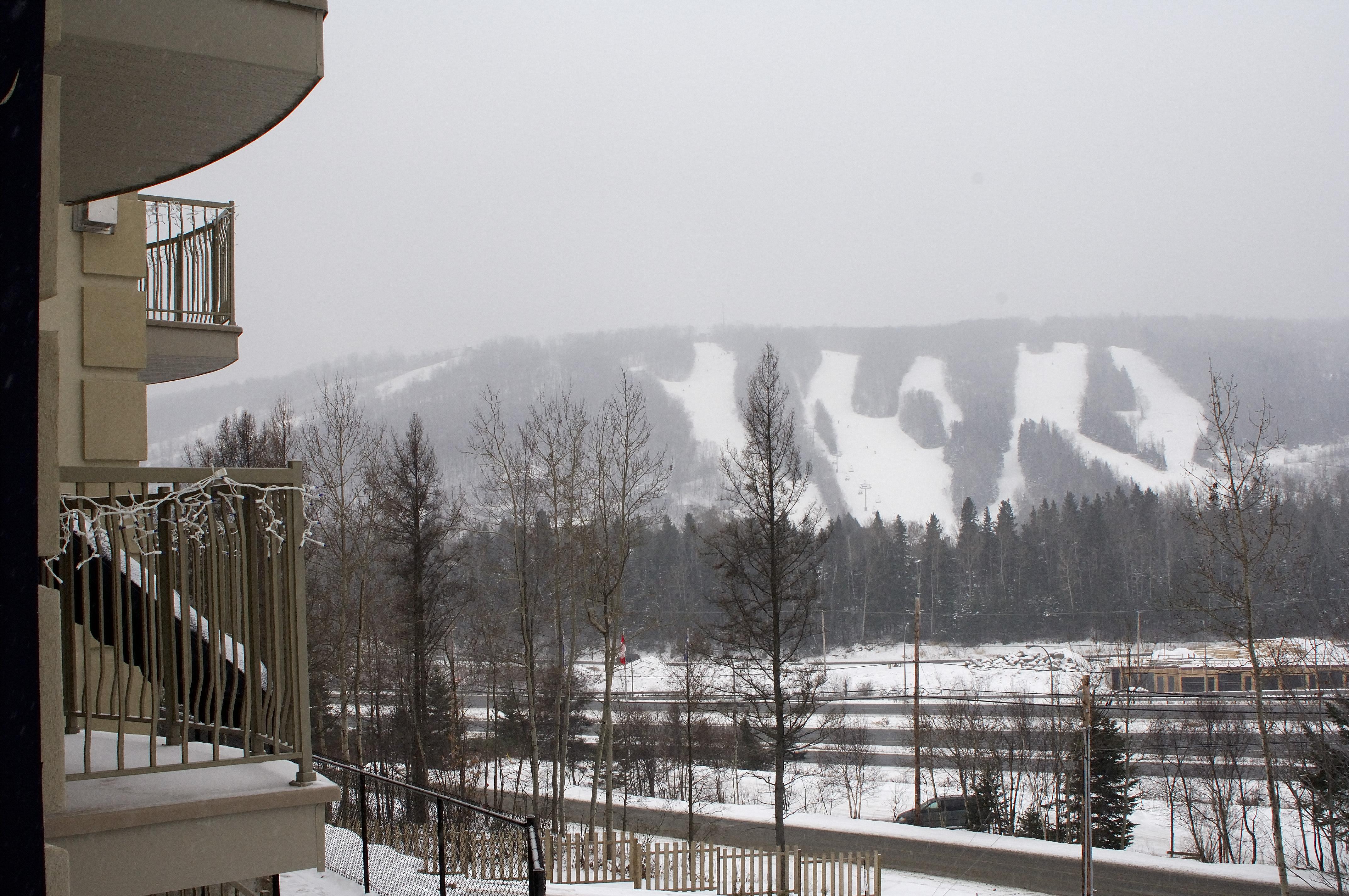 Hotel St-Sauveur Saint-Sauveur-des-Monts Esterno foto